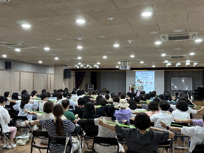 [노인맞춤돌봄] 종사자 생활교육(건강·보건교육)