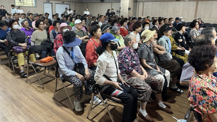 [전시공연사업] 찾아가는 시립예술단과 함께하는 다사랑 극장 실시