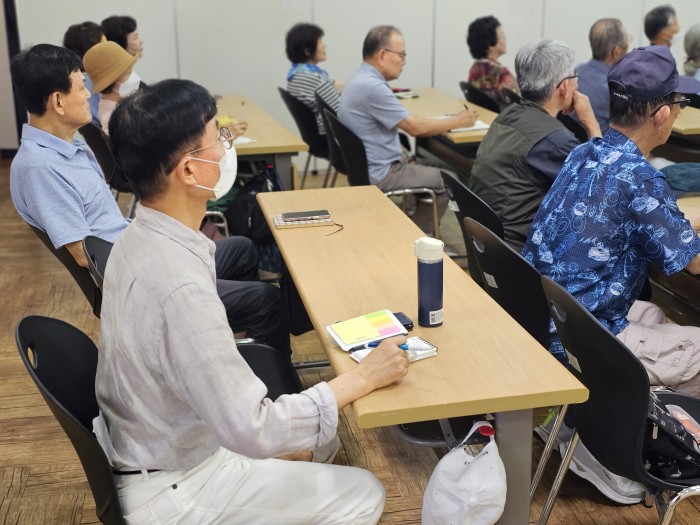 [노인권익증진사업] 2025년 예금보험공사 어르신 대상 다회차 공동 금융 교육   “그놈 목소리에 속지 마세요. : 금융 사기 예방과 내 돈 지키기” 2차 실시