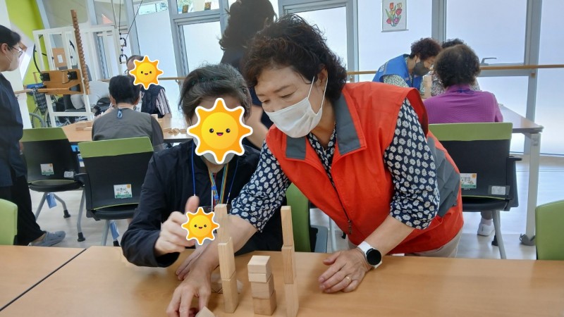 [8월] 선배시민자원봉사단 '총명전파단' 지역봉사활동